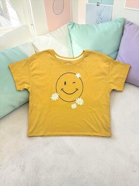 Wonder Nation Daisy Smiley Crop Tee – Mustard Yellow – Girls XL (14–16)